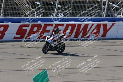media/Aug-27-2022-Fastrack Riders (Sat) [[c588535105]]/Level 1/Session 1 Start Finish/